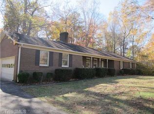 335 Terrace Dr, Lexington, NC 27295