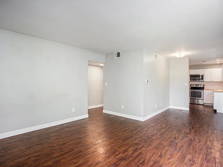 2561 Burton St SE #2561 — Photo 5