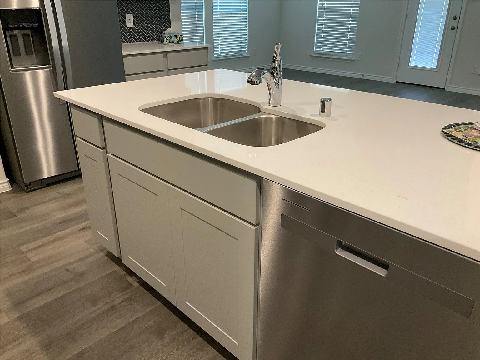 4 bed, 1862 sqft, $2,500 — Photo 4