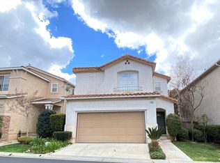 559 Yarrow Dr, Simi Valley, CA 93065