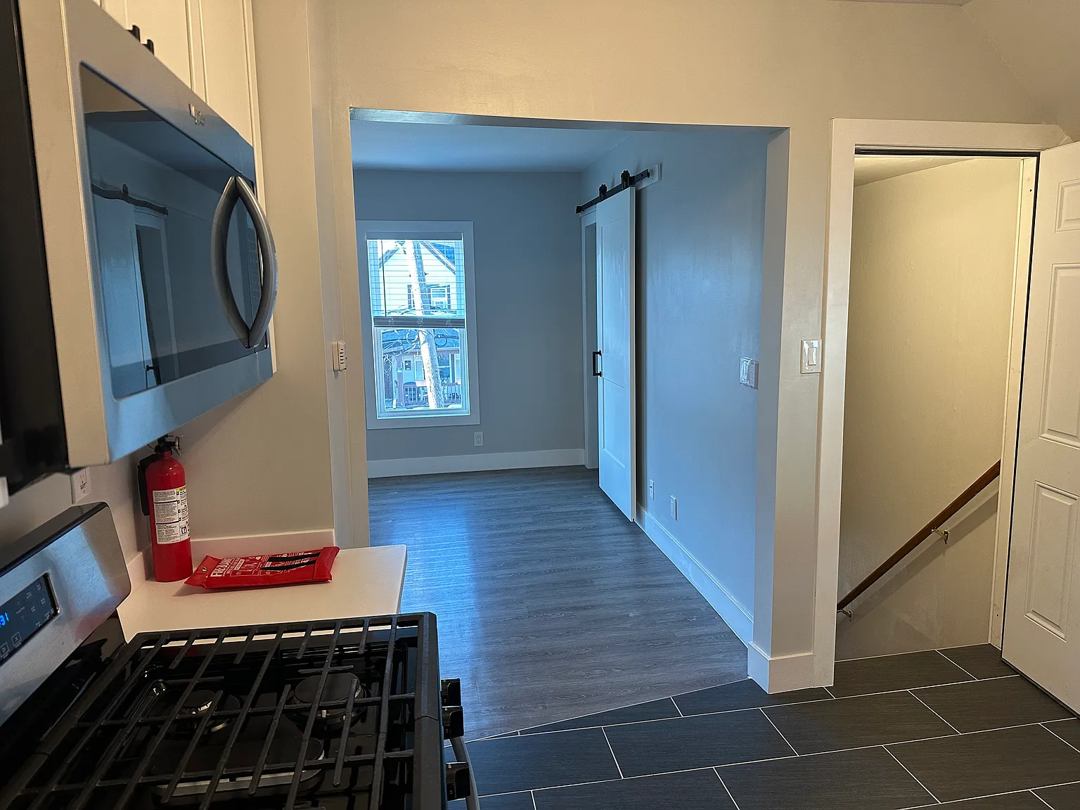 1 bed, 800 sqft, $1,150 — Photo 4