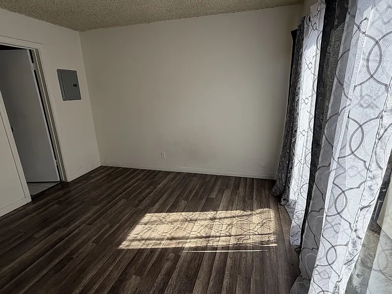 16040 Cantlay St #2A — Photo 6