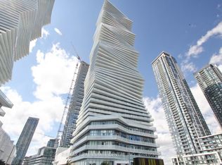 3900 Confederation Pkwy #3602, Mississauga, ON L5B 0K7