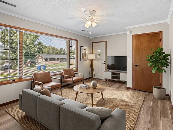 5th image of 101 Riverview Dr
