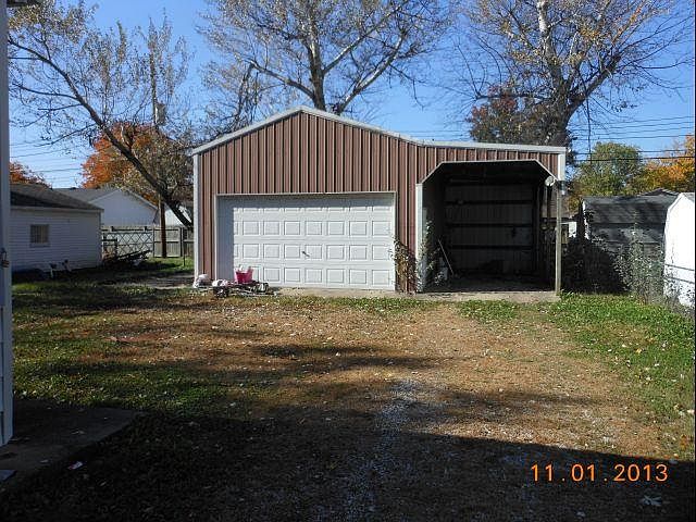 2nd image of 1709 Broadmoor Ave