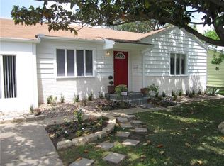 911 Blaylock Cir N, Irving, TX 75061