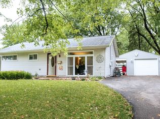 1025 Mary Ave, Dixon, IL 61021