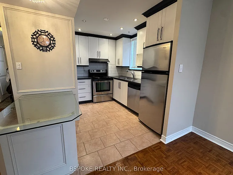3559 Eglinton Ave W #1601 — Photo 7