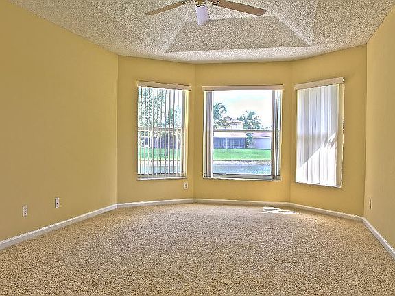 3rd image of 8244 White Rock Cir
