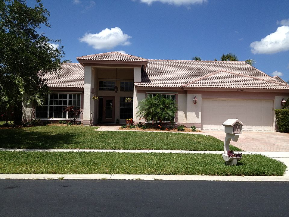 1st image of 19305 NW 12th St