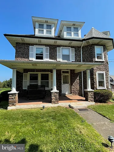 2080 Milford Square Pike Photo 1