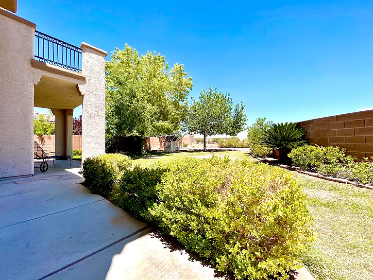 7140 Charter Crest St — Photo 90