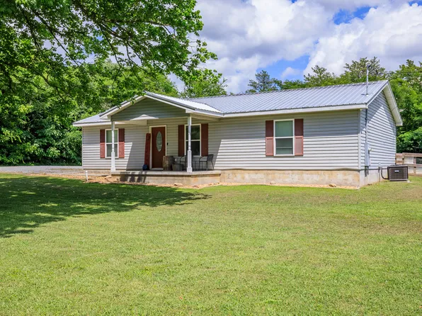 384 Montague St, Trenton, GA 30752