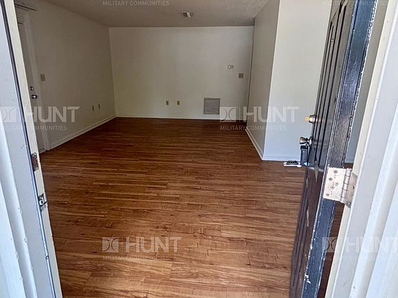3rd image of 286 Albatross Dr