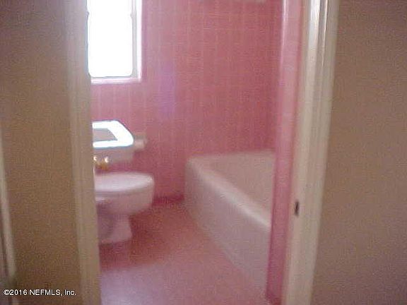 2nd image of 1623 Challen Ave