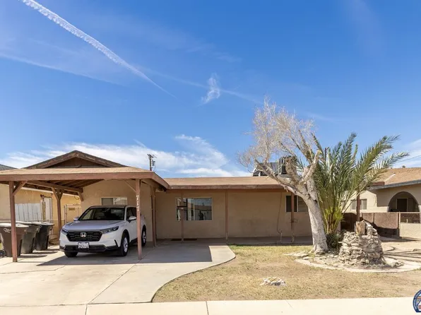 717 S East St, Imperial, CA 92251
