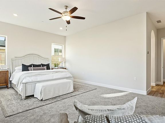 3rd image of 2548 N Annie Dr