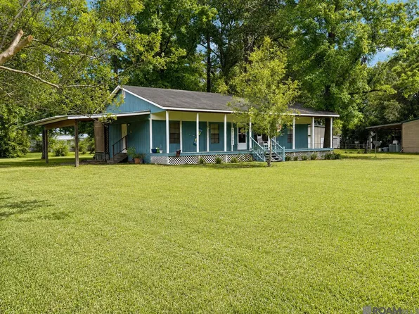 21042 Holmes Dr, Zachary, LA 70791