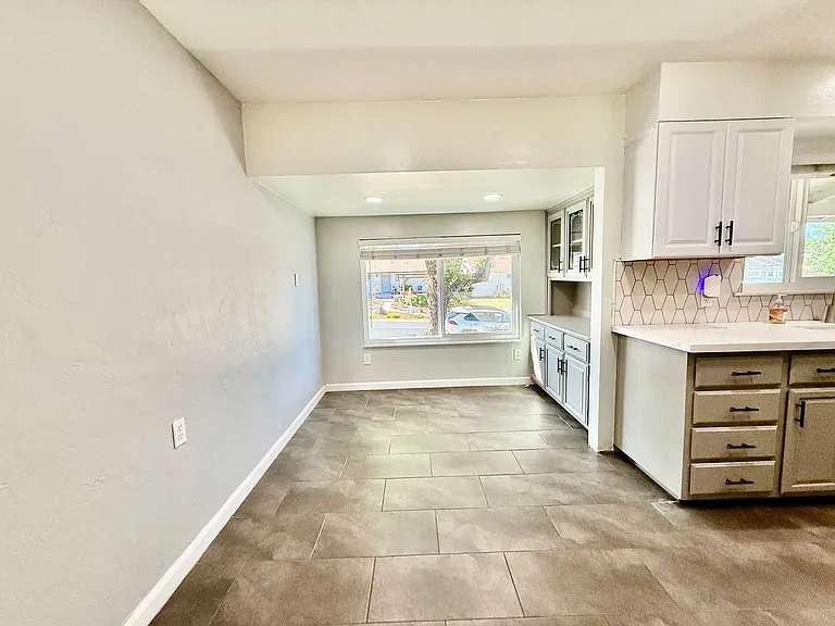 7213 Sunset Ave — Photo 5
