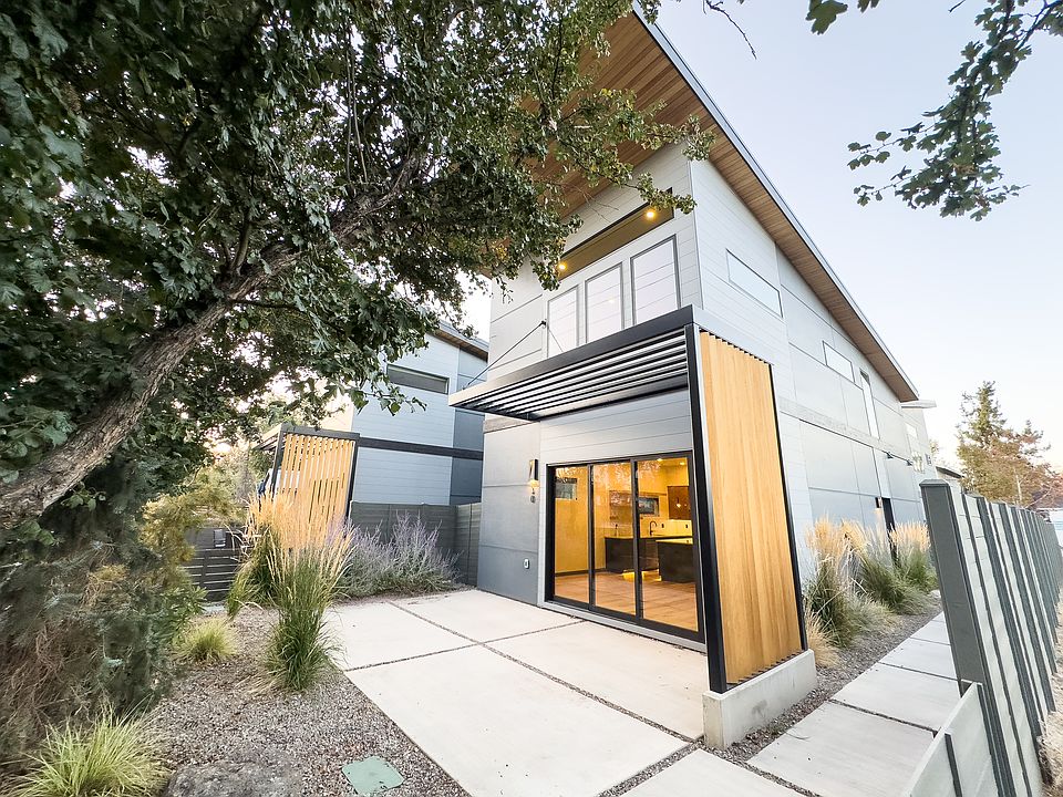 Welcome to this beautiful brand new modern home!