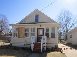 956 Sard Ave, Aurora, IL 60506