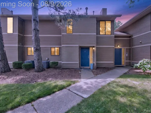 175 Briarcrest Dr Unit 102, Ann Arbor, MI 48104