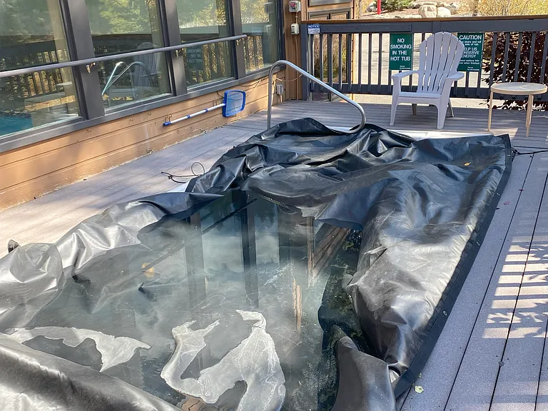 outdoor hot tub