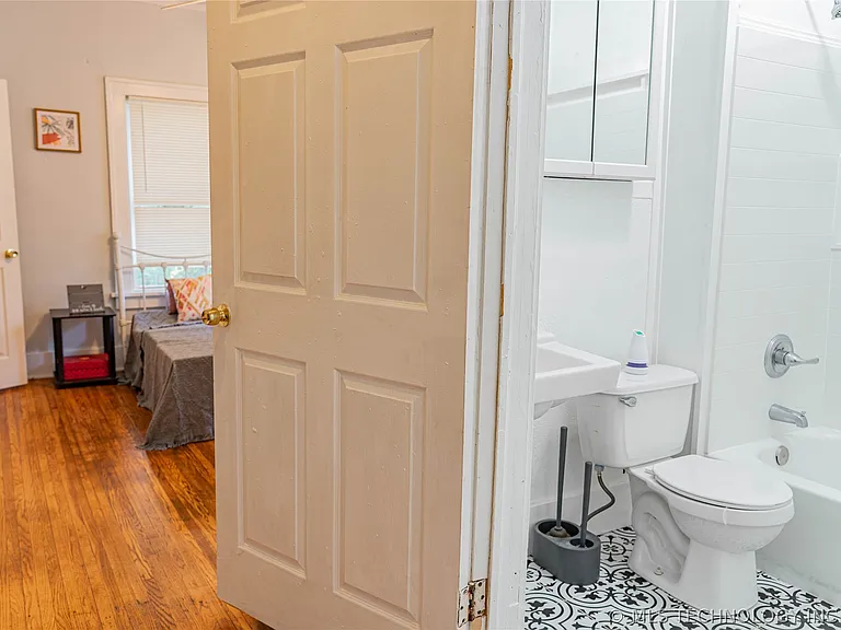 1247 N Boston Ave — Photo 19