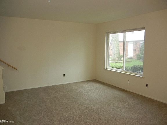 4th image of 27854 Eastwick Sq