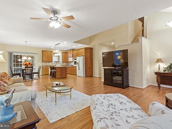 2nd image of 7405 Osprey Landing Dr