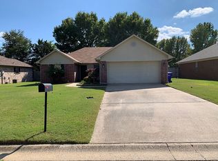 2255 Sugar Creek Dr, Conway, AR 72034