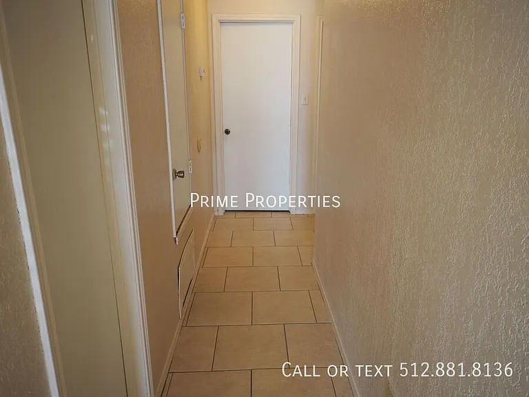 1401 Hermitage Dr — Photo 10