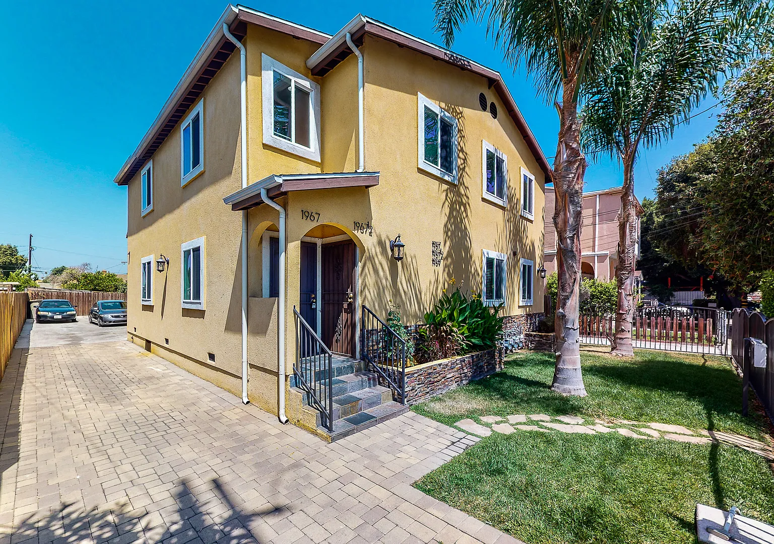3 bed, 1230 sqft, $3,095 — Photo 1