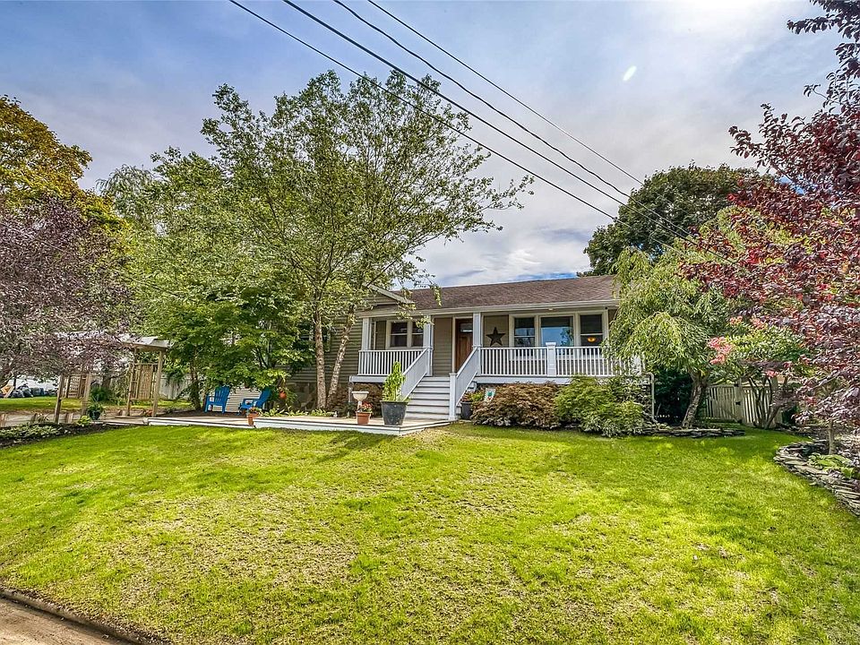 1st image of 5 Lakeview Dr E