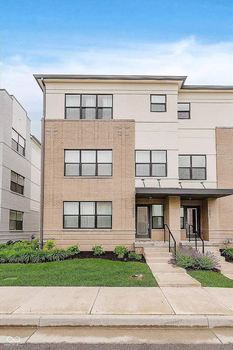 Building Photo - 12990 Moultrie St