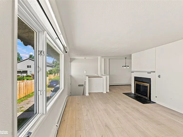 6500 E 10th Ave #1 — Photo 12