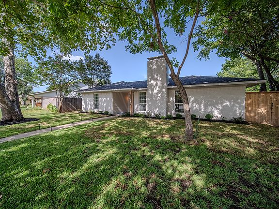 3rd image of 3204 Knights Haven Ln