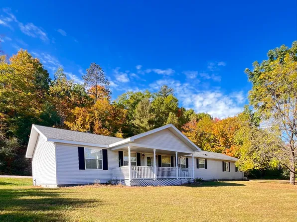 3025 NE Lakeshore Dr, Harrisville, MI 48740