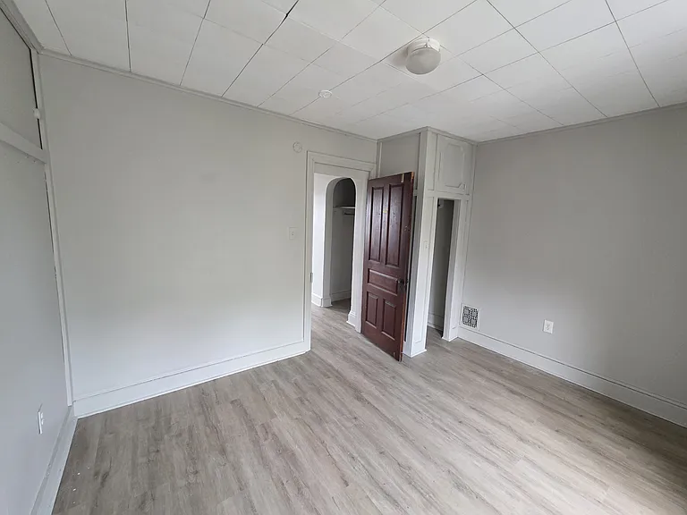 156 S Albemarle St — Photo 5