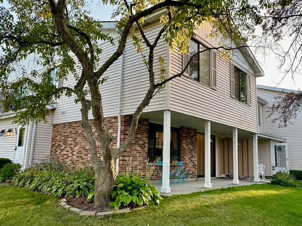 464 Buchanan Ct, Vernon Hills, IL 60061