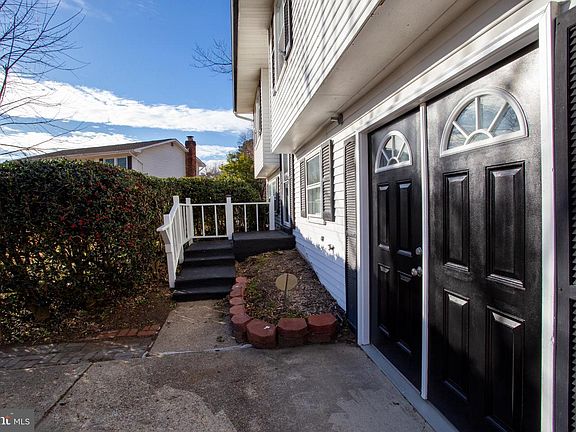 3rd image of 9 Wicklow Ct