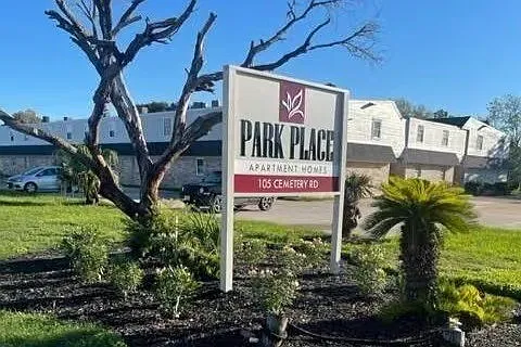 Park Place Apartments — Photo 1