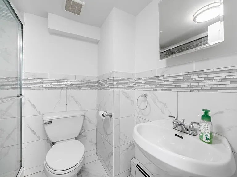 830 Quincy Ave #1B — Photo 3