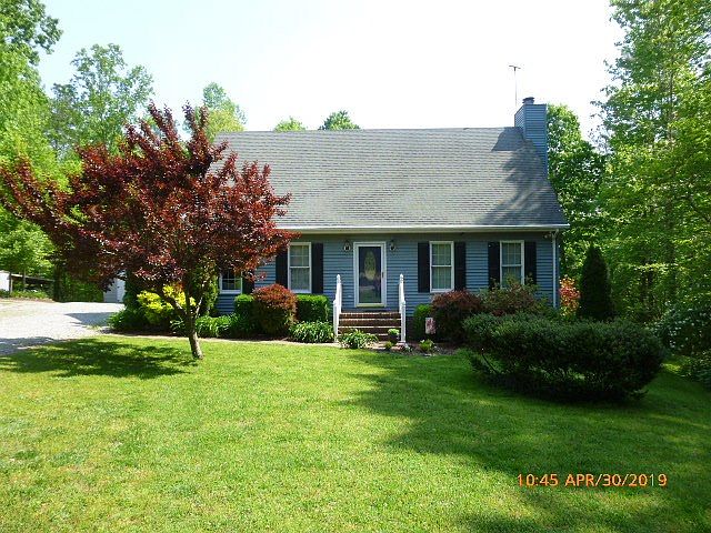 1st image of 320 Lake Dr