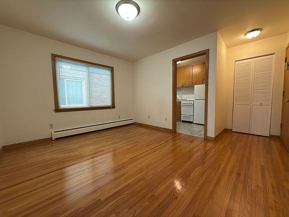 5th image of 643 Cleveland Ave S APT 9