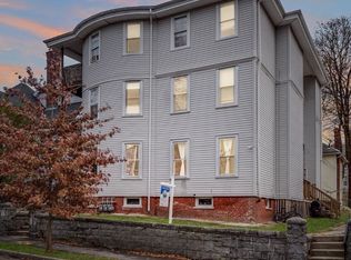 19 Woodbine St, Worcester, MA 01603