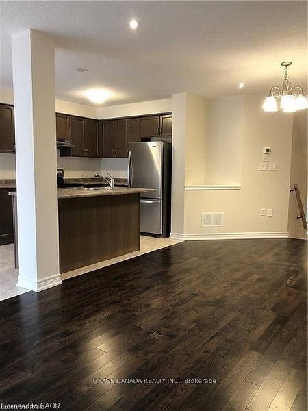 Hamilton Townhouse for rent - 3 Bedrooms — photo 6