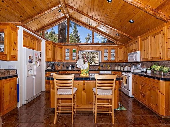 4th image of 42655 Goldrush Dr