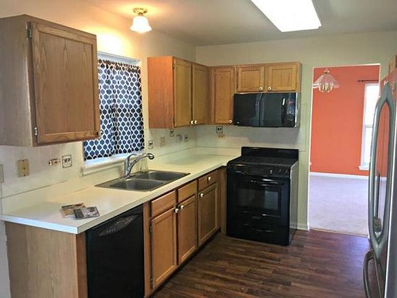 5th image of 2006 Aspen Dr