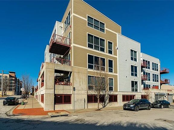2nd image of 522 Locust Ln Unit 204